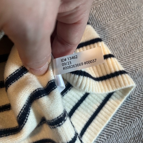 Express Striped Paris Sweater XL - Picture 7 of 12